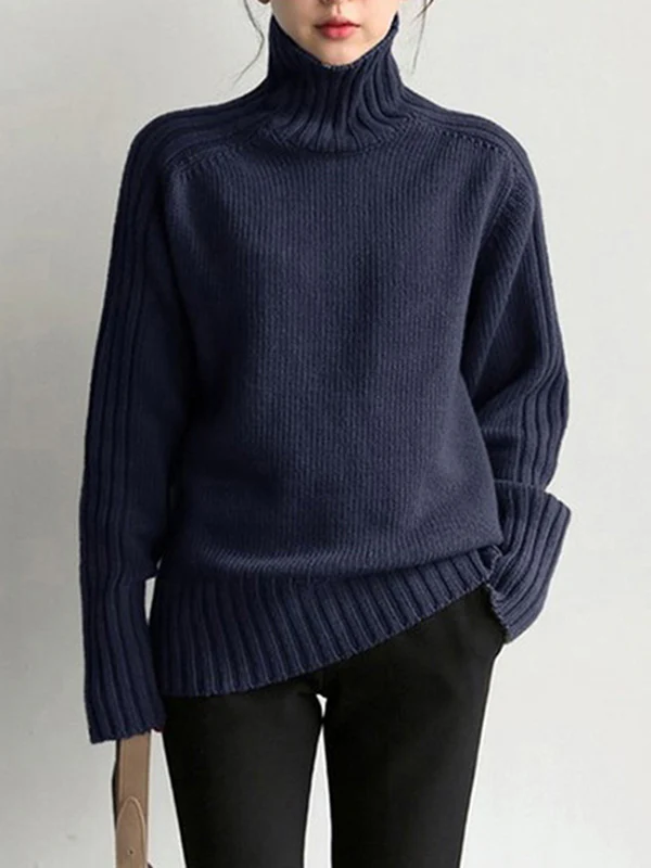 Simple Turtleneck Sweater - Image 4