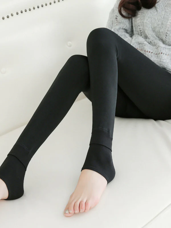 Simple Velvet Keep Warm Solid Color Leggings - Image 4