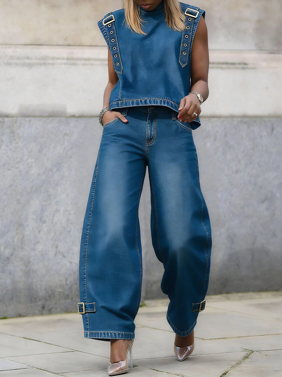 Sleeveless Buckle Buttoned Solid Color Round-Neck Vest Top - Image 2