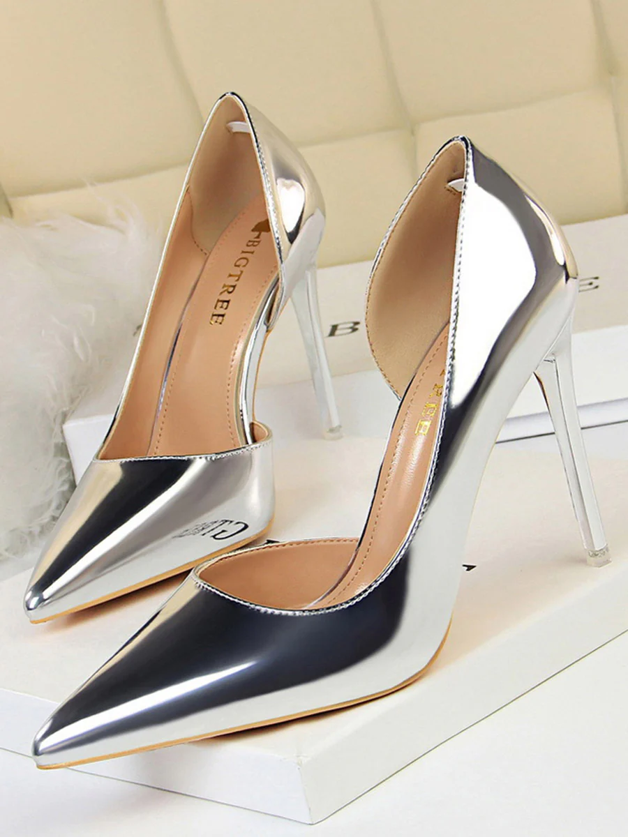 Solid Color Pumps - Image 3