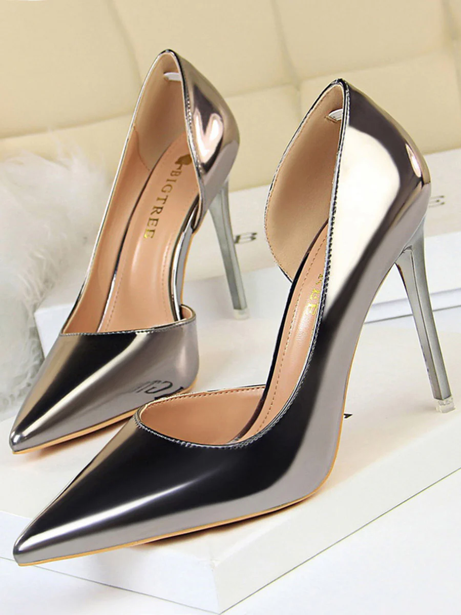 Solid Color Pumps - Image 5