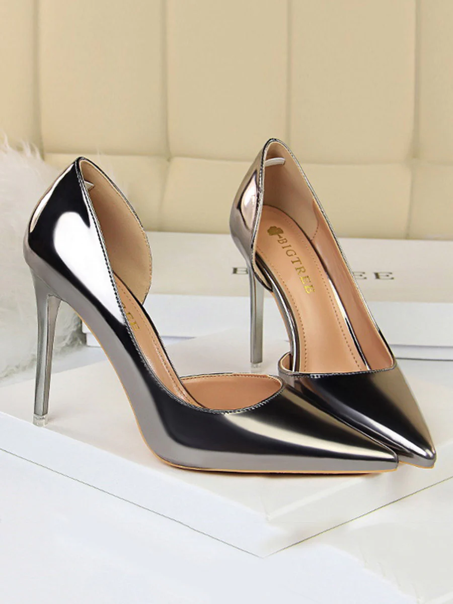 Solid Color Pumps - Image 6