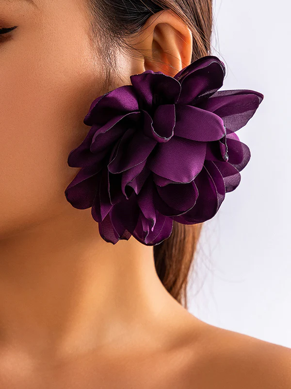 Solid Color Three-Dimensional Flower Drop Earrings - Image 3