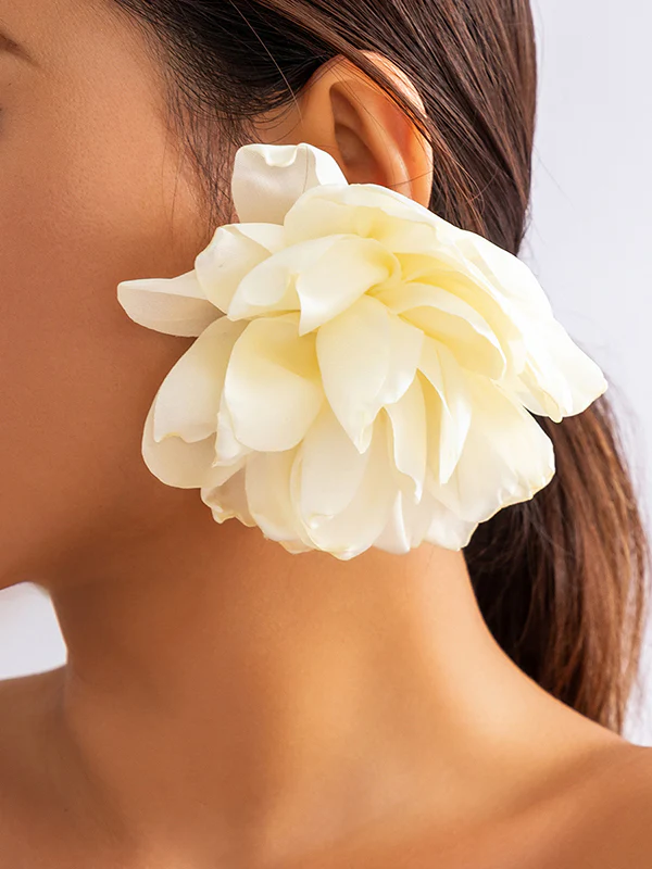 Solid Color Three-Dimensional Flower Drop Earrings - Image 4