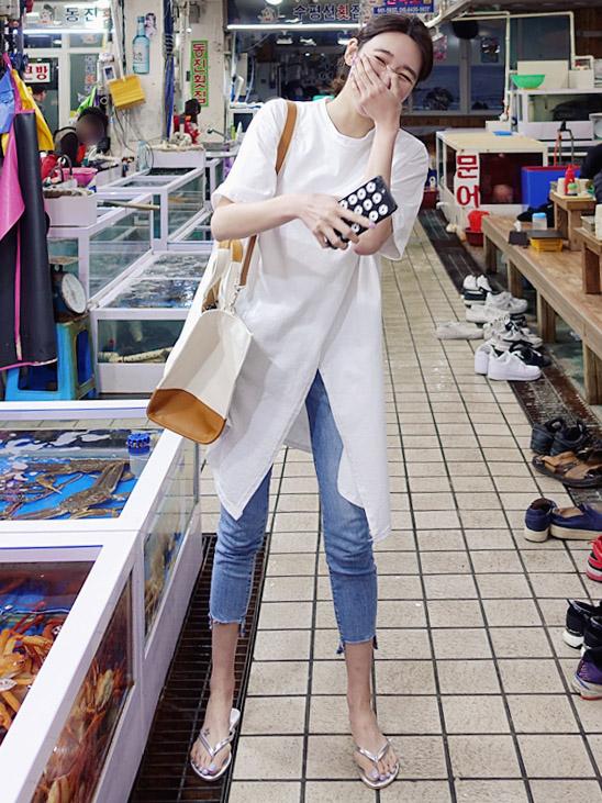 Solid Loose Simple Split-Front T-Shirt Top - Image 10