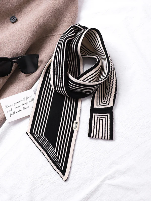 Split-Joint Striped Scarf - Image 3