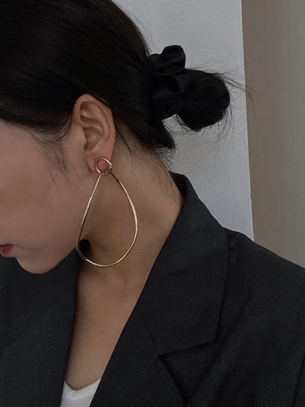 Statement Simple Chic Geometric Earrings - Image 4