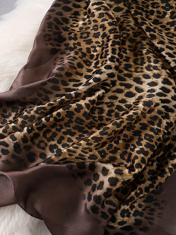 Stylish Leopard Gradient Silk Scarf - Image 8
