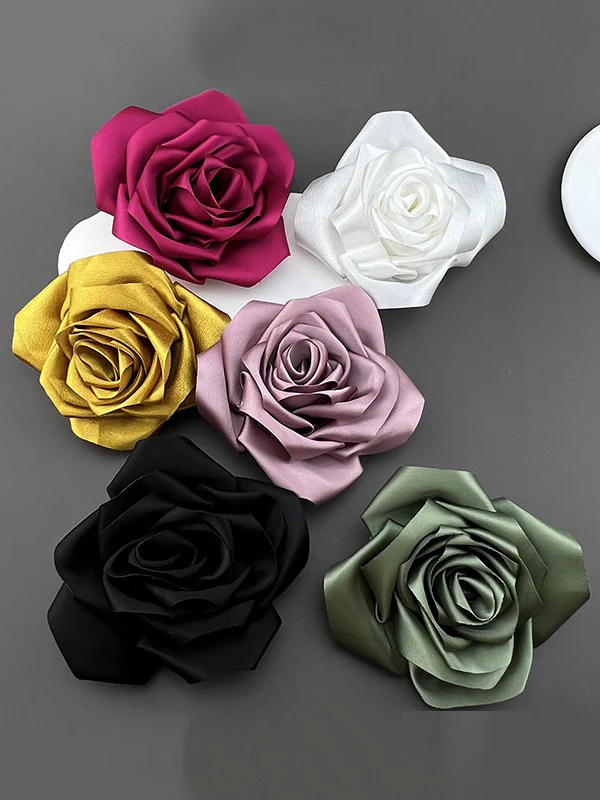 Three-Dimensional Flower Brooch Accessories - Image 16