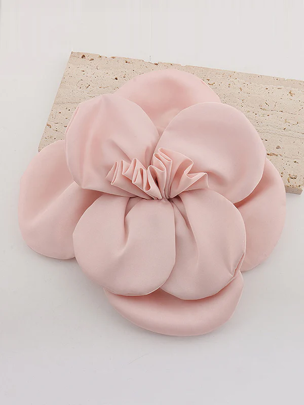 Three-Dimensional Flower Brooch Accessories - Image 10