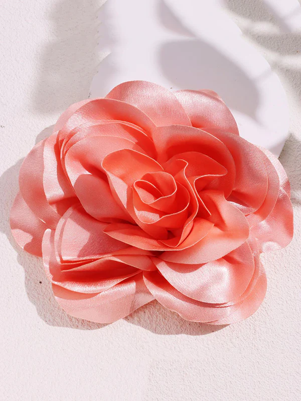 Three-Dimensional Flower Brooch Accessories - Image 13