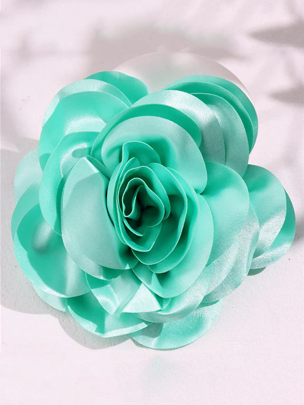 Three-Dimensional Flower Brooch Accessories - Image 15