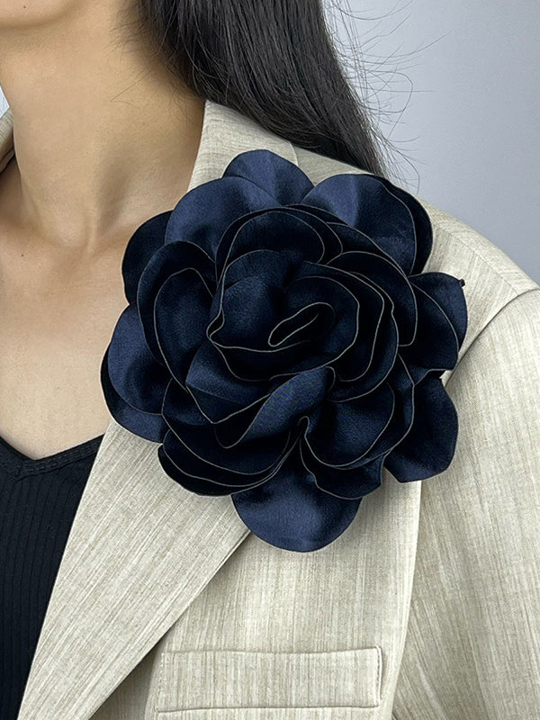 Three-Dimensional Flower Brooch Accessories - Image 5