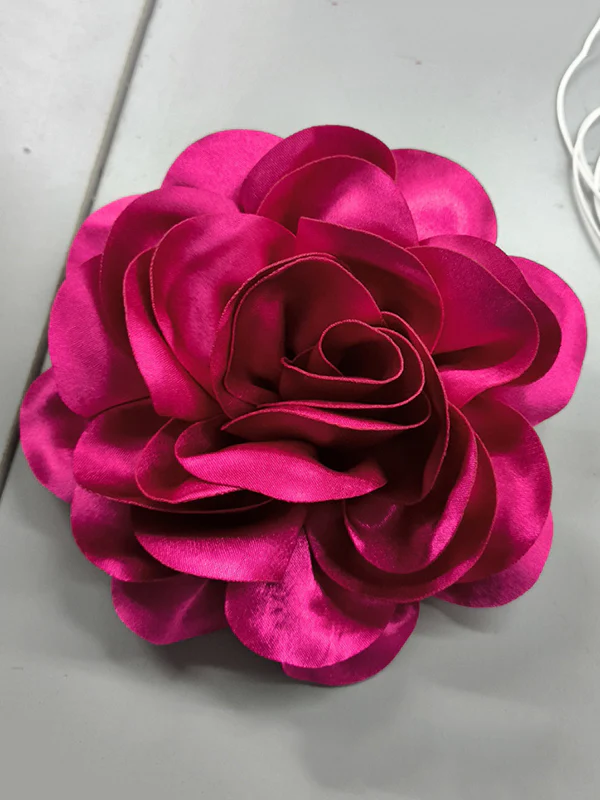 Three-Dimensional Flower Brooch Accessories - Image 9