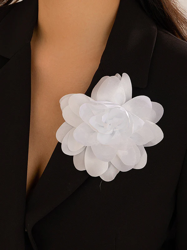 Three-Dimensional Flower Brooch Accessories - Image 10