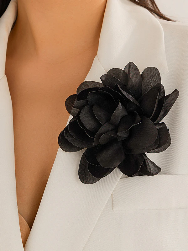 Three-Dimensional Flower Brooch Accessories - Image 12