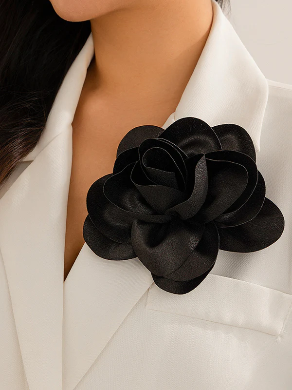Three-Dimensional Flower Brooch Accessories - Image 14