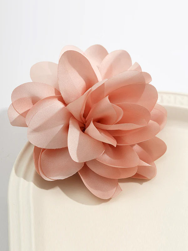 Three-Dimensional Flower Brooch Accessories - Image 34