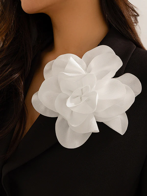 Three-Dimensional Flower Brooch Accessories - Image 9