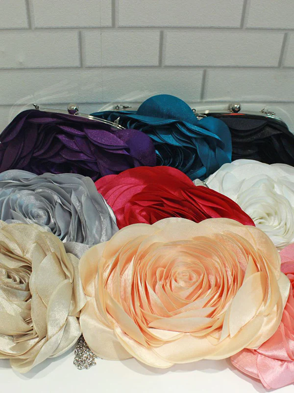 Three-Dimensional Flower Handbags - Image 11
