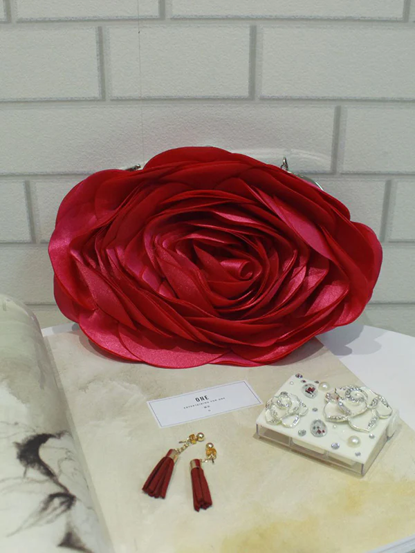 Three-Dimensional Flower Handbags - Image 12