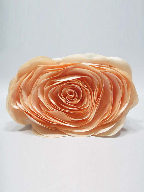 Three-Dimensional Flower Handbags - Image 15