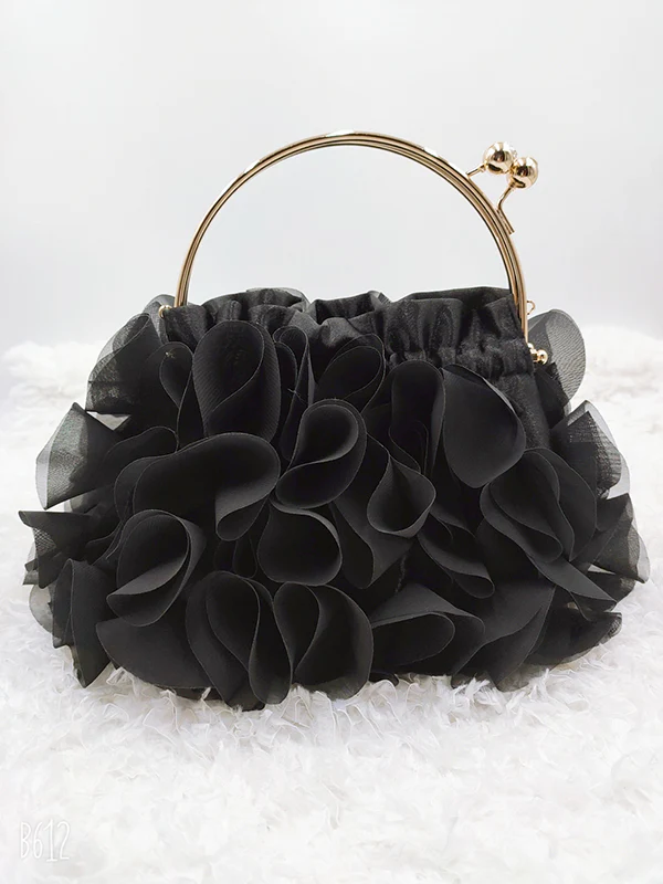 Three-Dimensional Flower Handbags - Image 5