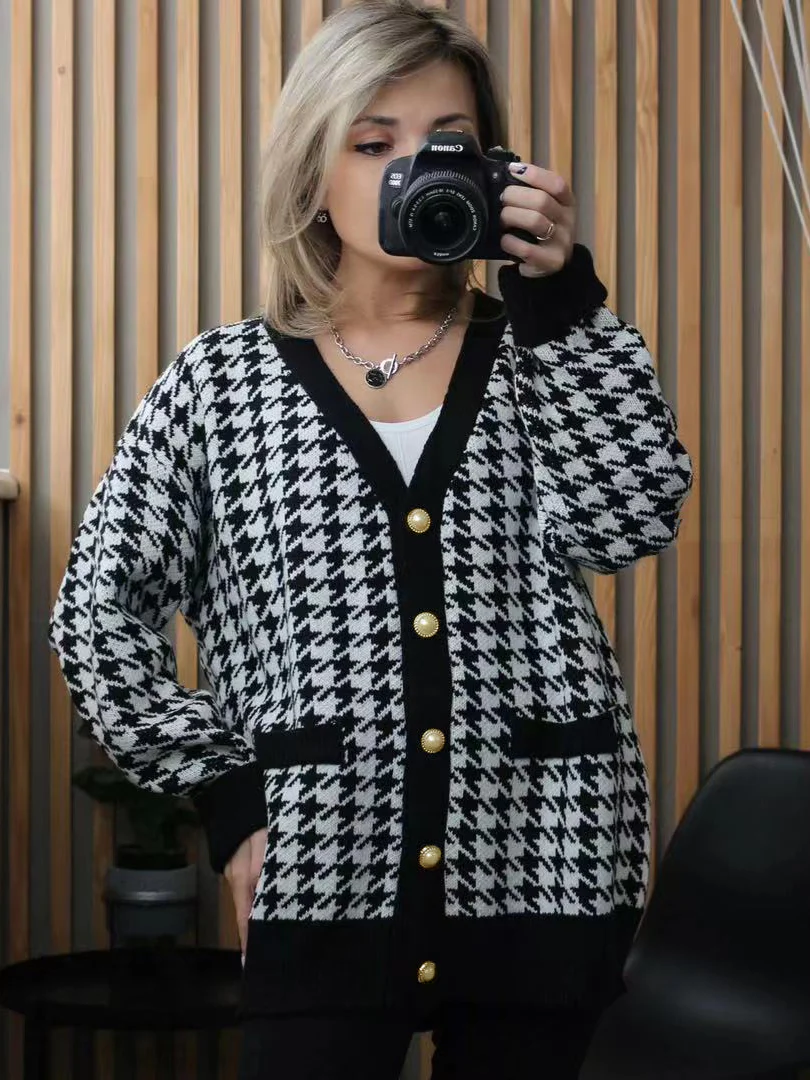 Urban Long Sleeves Checkered V-Neck Cardigan Tops - Image 3