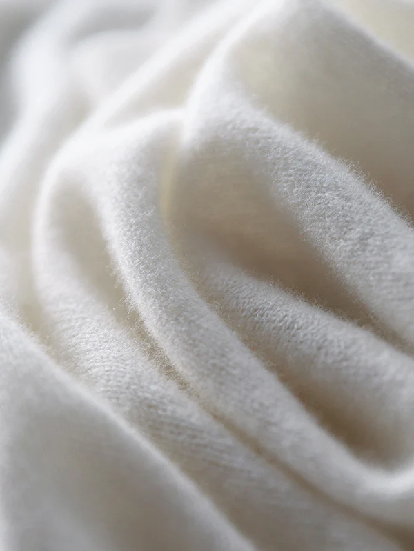 Urban Solid Color V-Neck Knitting Pullover - Image 14