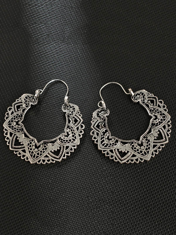 Vintage Alloy Hollow Flower Earrings - Image 2