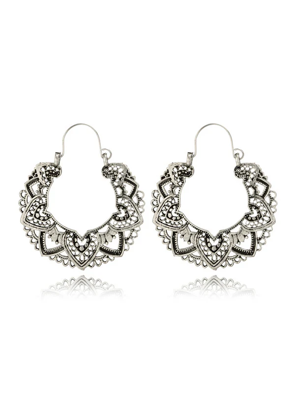 Vintage Alloy Hollow Flower Earrings - Image 3
