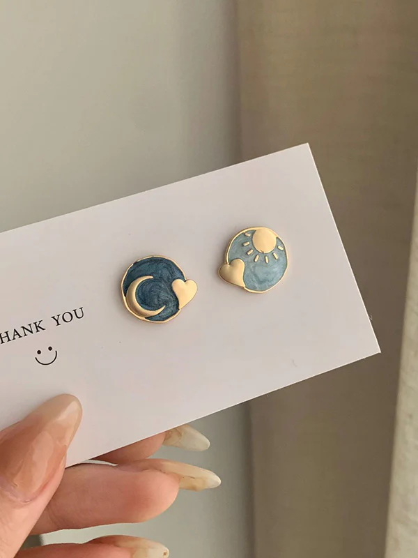 Vintage Asymmetric Sun Moon Shape Earrings