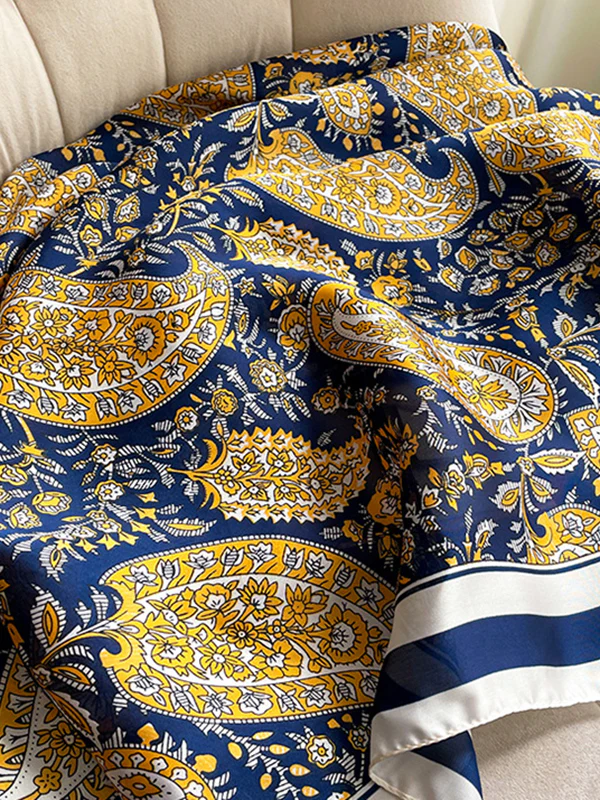 Vintage Floral Printed Silk Imitation Scarf - Image 3
