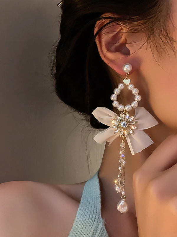 Vintage Rhinestone Bow-Embellished Tasseled Earrings Accessories - Image 2