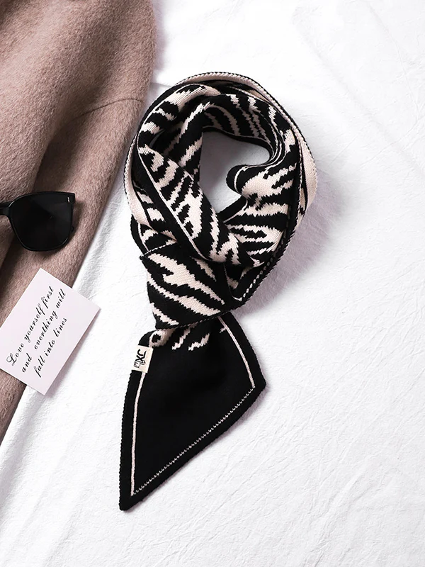 Zebra-Stripe Scarf - Image 3